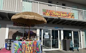 Beach House Inn - Beach Access Open